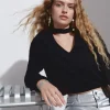 Blusa Lisa Con Chocker