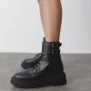 Bota Acordonada Tachas