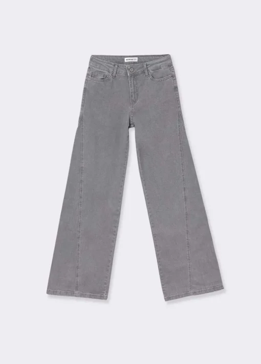 Jeans Acampanados Corte Lateral